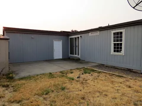 269 N De Anjou Ave, Eagle Point, OR 97524 photo 13
