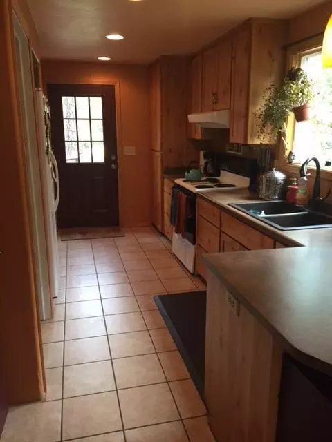 1790 E Fork Rd, Williams, OR 97544 photo 3