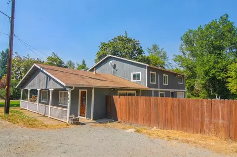 191 Gilbert Ave, Glendale, OR 97442 photo 1