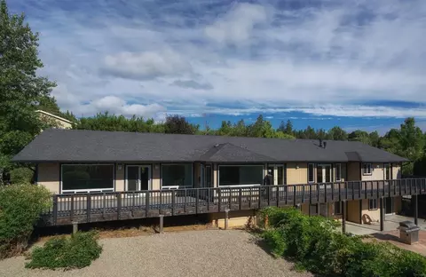 3173 View Cir, Central Point, OR 97502 photo 1