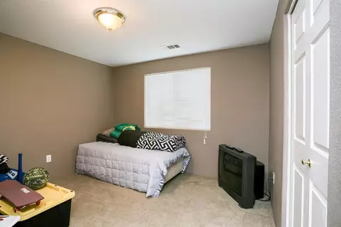 633 Heights Dr, Eagle Point, OR 97524 photo 10
