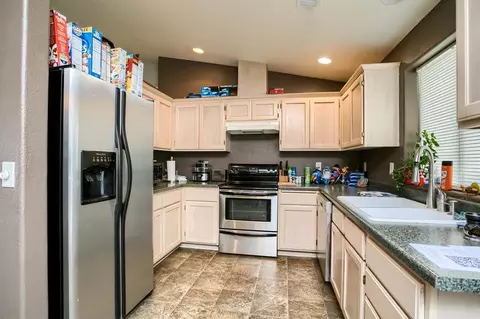 633 Heights Dr, Eagle Point, OR 97524 photo 6