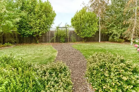 350 Leandra Ln, Eagle Point, OR 97524 photo 32