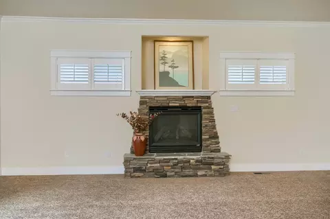 350 Leandra Ln, Eagle Point, OR 97524 photo 11