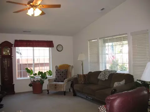 468 Westminster Dr, Eagle Point, OR 97524 photo 6