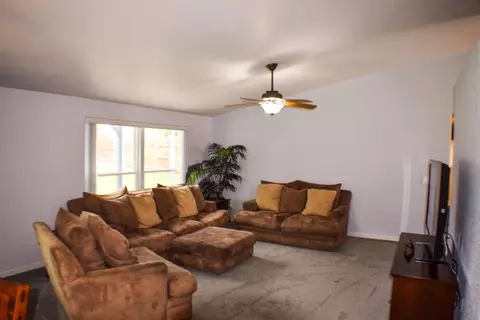 421 Westminster Dr, Eagle Point, OR 97524 photo 9