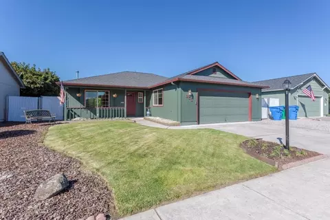 353 Bradley Way, Eagle Point, OR 97524 photo 17