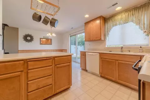 353 Bradley Way, Eagle Point, OR 97524 photo 11