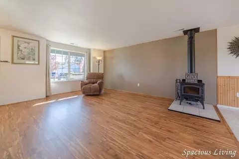 353 Bradley Way, Eagle Point, OR 97524 photo 12
