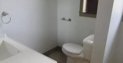 513 S Royal Ave, Eagle Point, OR 97524 photo 11