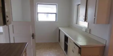 513 S Royal Ave, Eagle Point, OR 97524 photo 6