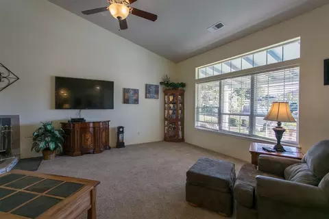 894 Win Way, Eagle Point, OR 97524 photo 6