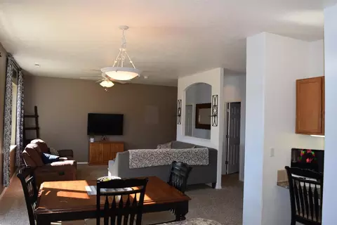 5590 Austin Way, Eugene, OR 97402 photo 10