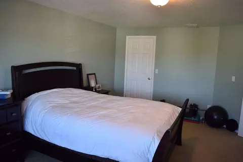 5590 Austin Way, Eugene, OR 97402 photo 13