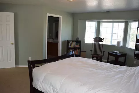 5590 Austin Way, Eugene, OR 97402 photo 12