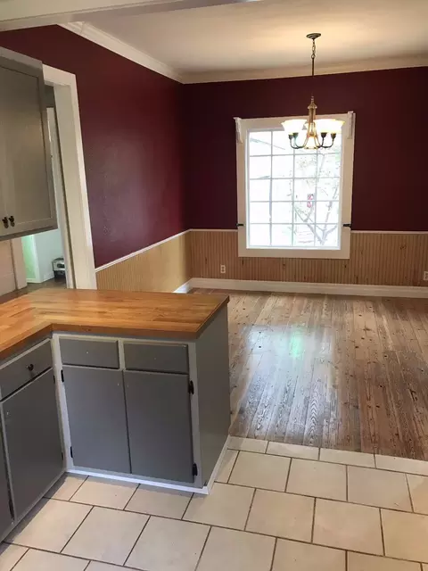 577 Gilbert Ave, Glendale, OR 97442 photo 8