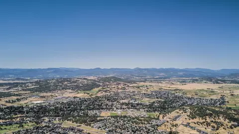 2101 Riley Rd, Eagle Point, OR 97524 photo 8