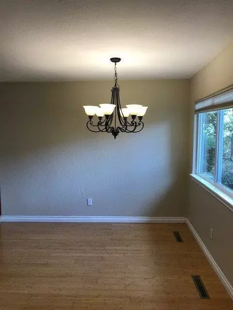 620 S Fourth St, Central Point, OR 97502 photo 11