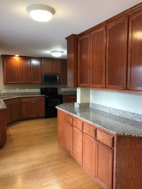 620 S Fourth St, Central Point, OR 97502 photo 6