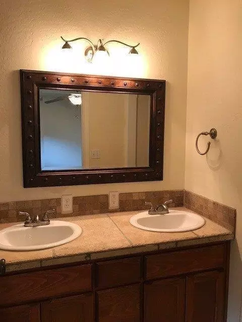 620 S Fourth St, Central Point, OR 97502 photo 18