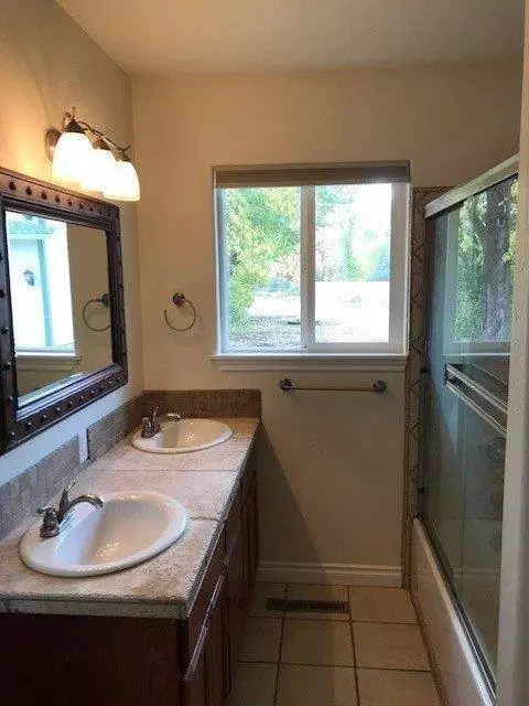 620 S Fourth St, Central Point, OR 97502 photo 16
