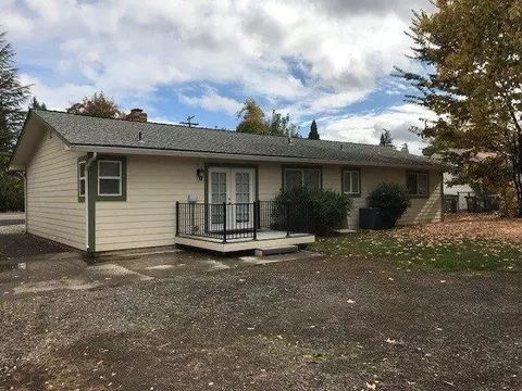 620 S Fourth St, Central Point, OR 97502 photo 20