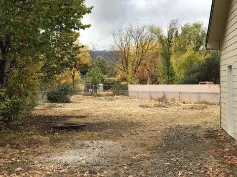 620 S Fourth St, Central Point, OR 97502 photo 23