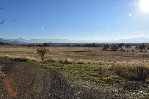 940 Linn Rd, Eagle Point, OR 97524 photo 27