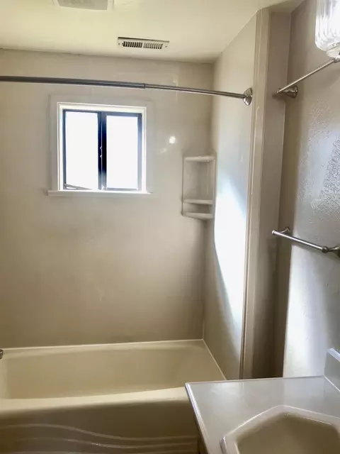 235 W Gregory Rd, Central Point, OR 97502 photo 13