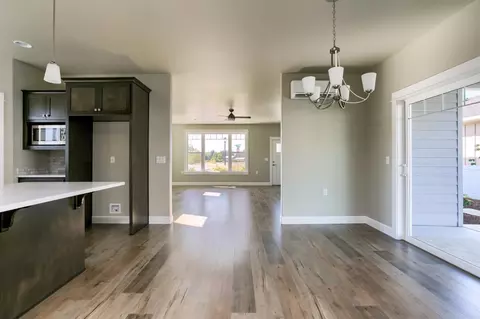 569 Eagle Rock Dr, Central Point, OR 97502 photo 18