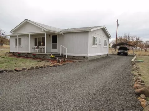 1214 Stevens Rd, Eagle Point, OR 97524 photo 2