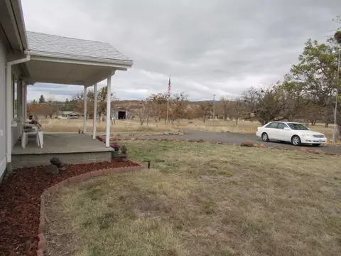 1214 Stevens Rd, Eagle Point, OR 97524 photo 10