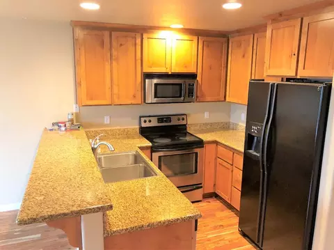 899 Silver Fox Dr, Central Point, OR 97502 photo 5