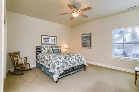 982 Greenway Ct, Eagle Point, OR 97524 photo 23