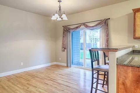 958 Covington Ct, Central Point, OR 97502 photo 11