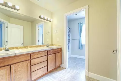 958 Covington Ct, Central Point, OR 97502 photo 25