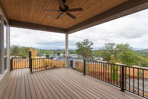 725 Onyx Dr, Eagle Point, OR 97524 photo 19