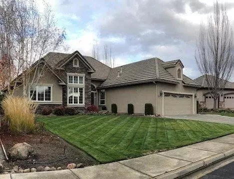 247 Pine Lake Dr, Eagle Point, OR 97524 photo 4