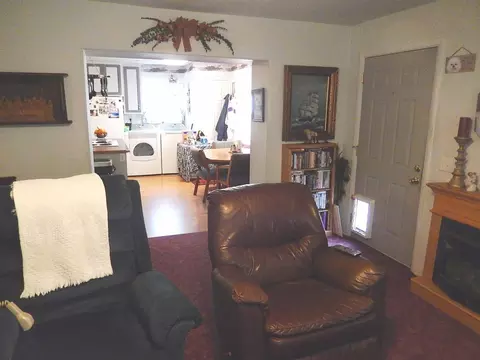 6883 Pinehurst St, Central Point, OR 97502 photo 5
