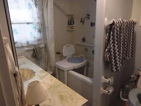 6883 Pinehurst St, Central Point, OR 97502 photo 11