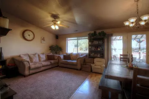 487 Westminster Dr, Eagle Point, OR 97524 photo 6