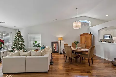 986 Heather Way, Eagle Point, OR 97524 photo 7
