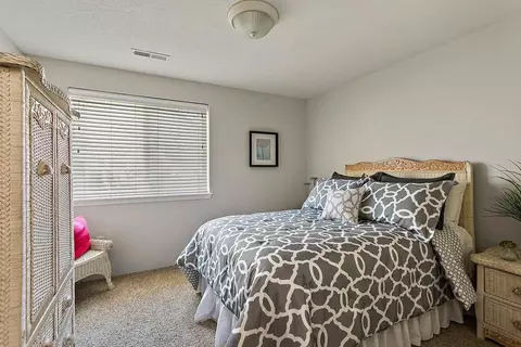 986 Heather Way, Eagle Point, OR 97524 photo 13