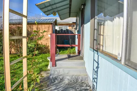 438 E 2nd Ave, Riddle, OR 97469 photo 6