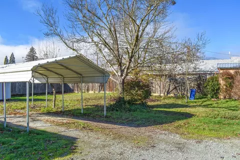 438 E 2nd Ave, Riddle, OR 97469 photo 7