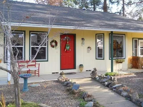 1317 Pacific Ln, Phoenix, OR 97535 photo 1