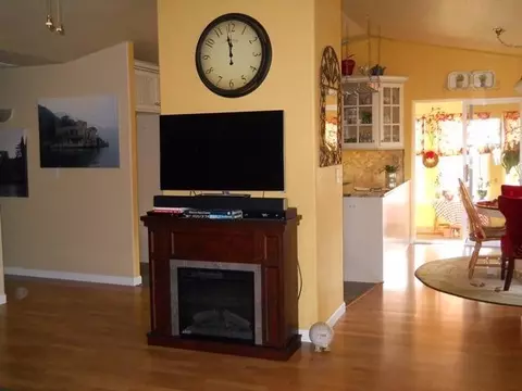 1317 Pacific Ln, Phoenix, OR 97535 photo 4