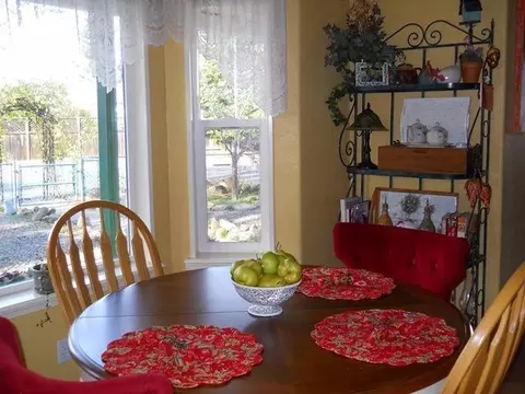 1317 Pacific Ln, Phoenix, OR 97535 photo 9