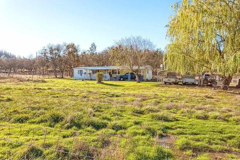 4125 Antelope Rd, Eagle Point, OR 97524 photo 2