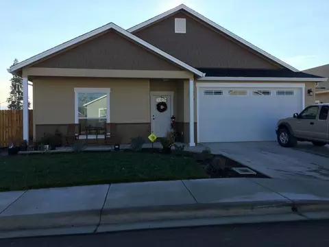 103 Greenview Dr, Eagle Point, OR 97524 photo 1